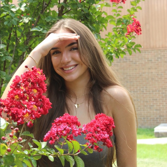 Meet your Posher, Meagan - Picture 6 of 16